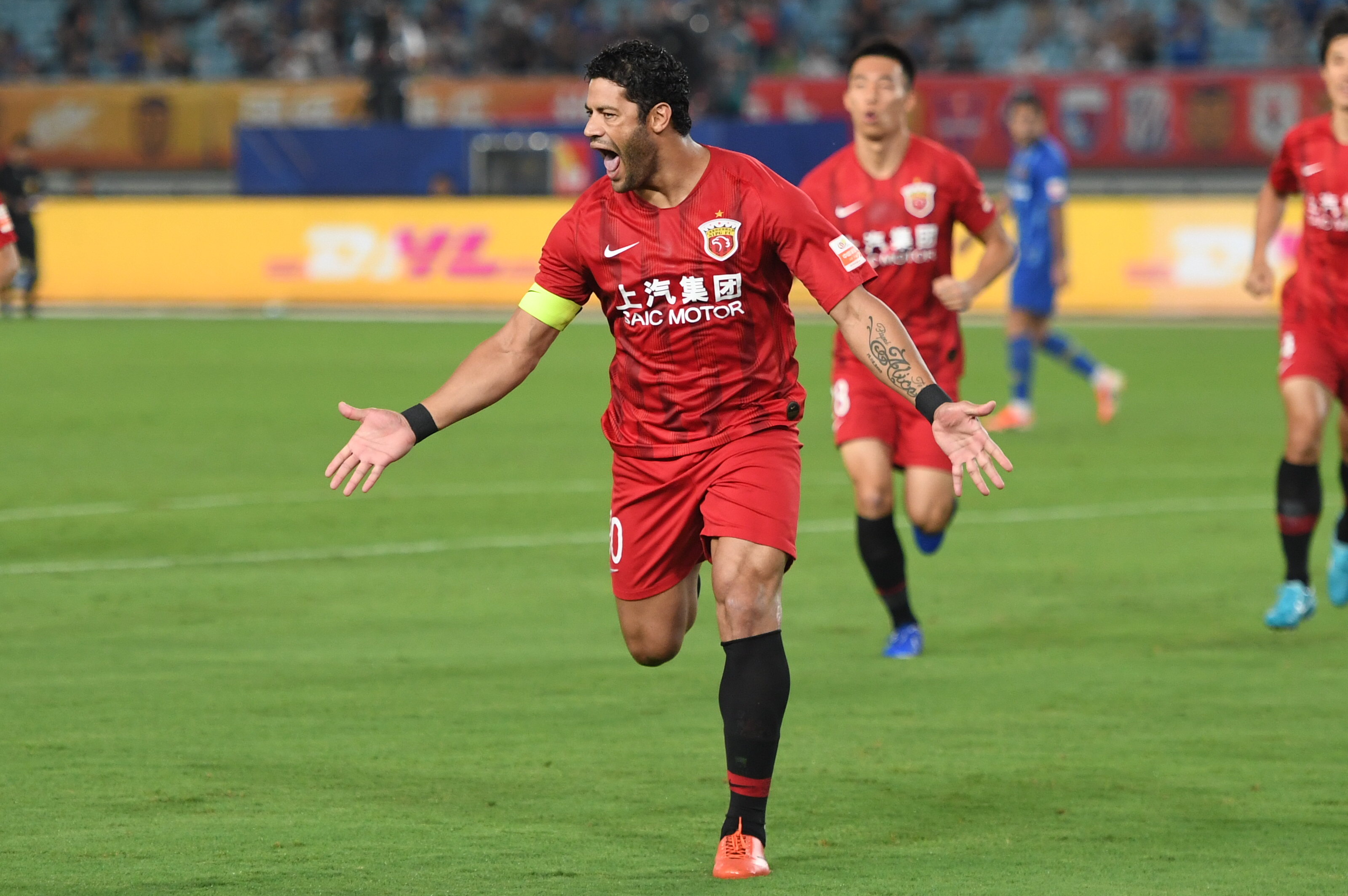 外媒：国米正在尝试引进哈伊杜克18岁中卫布拉尼米尔（据外媒报道，国际米兰正推进引进哈伊杜克18岁中后卫布拉尼米尔）