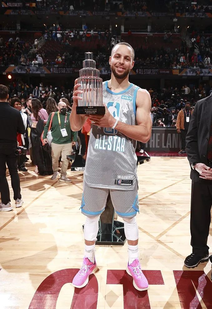 老佛爷：我没忘记欧超，这可推动赛事透明度并让电视转播免费（老佛爷称欧超未止步：可提升赛事透明度，电视转播将免费）