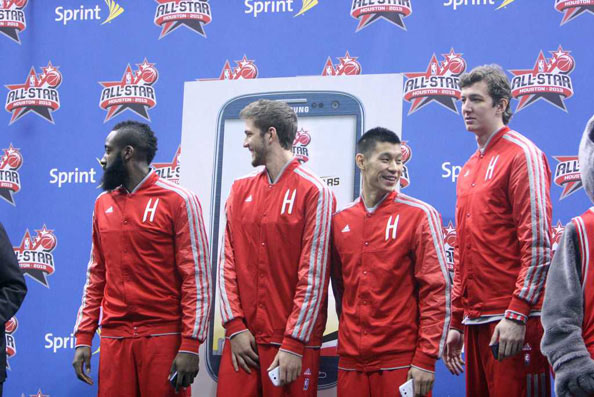 卫报：埃及和伊朗要求FIFA阻止在世界杯小组赛举行LGBTQ+活动（《卫报》：埃及与伊朗要求国际足联叫停世界杯小组赛期间的LGBTQ+活动）