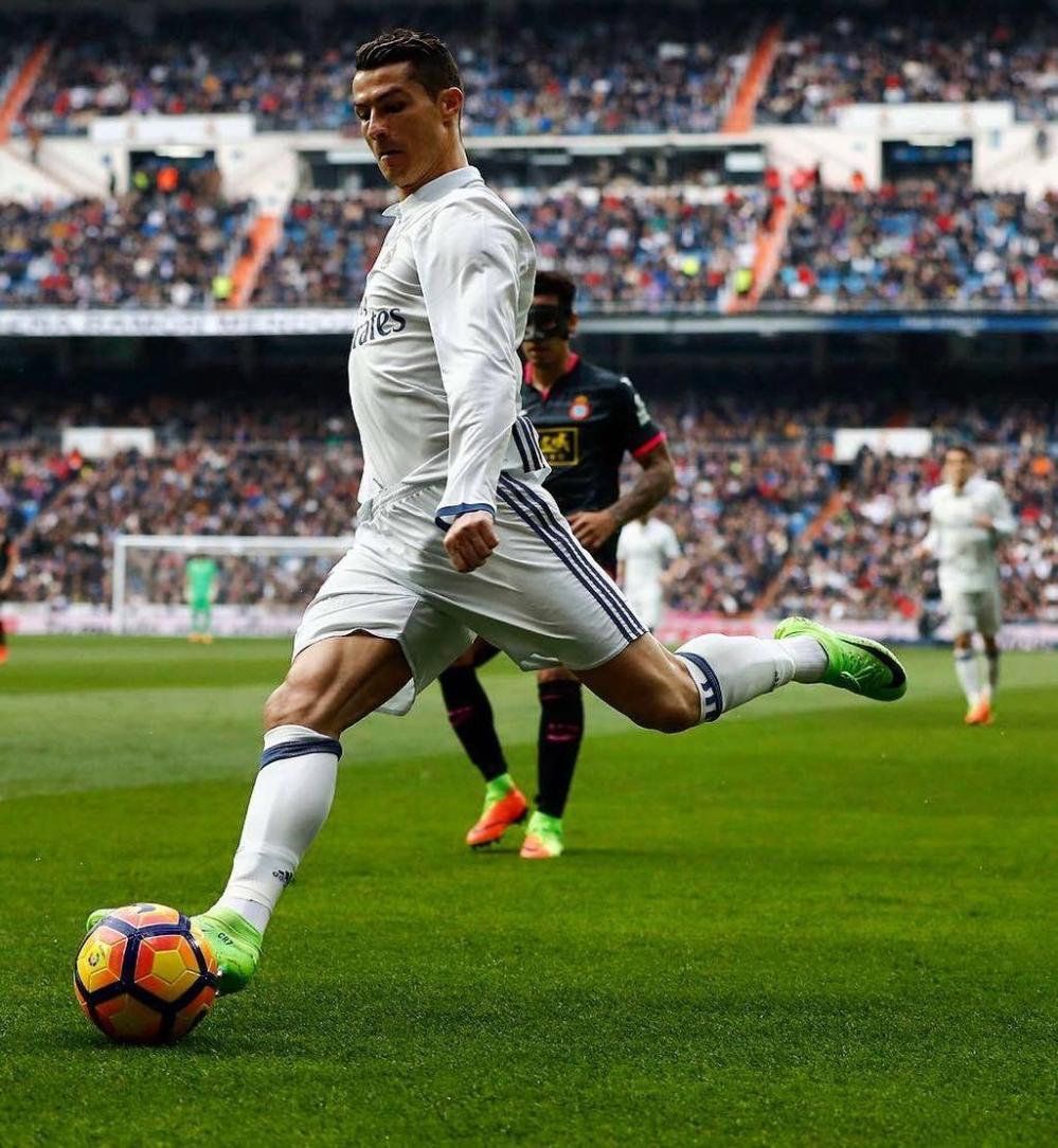 罗马诺：去年冬窗曼联引进埃德松未果，现在他已经大降价了（罗马诺：曼联去年冬窗求购埃德松未果，如今要价已大幅下调）