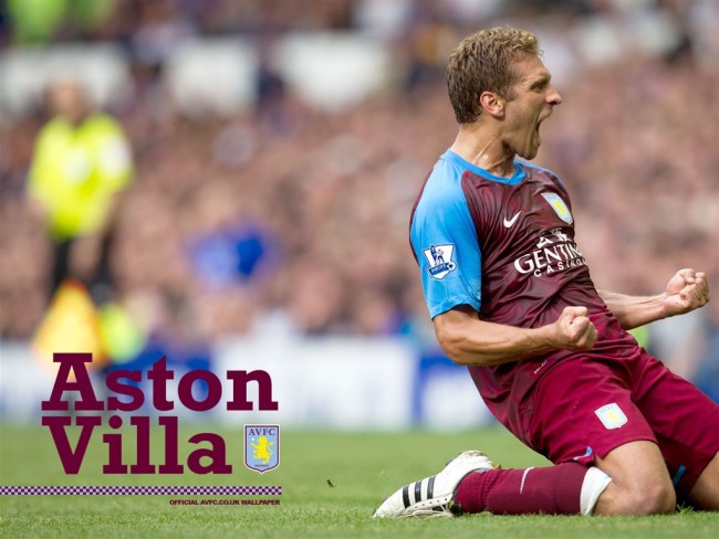 足球周刊：刘若钒曾想回成都却被徐正源拒绝，后获里卡多、穆斯卡特赏识（足球周刊：刘若钒欲回归成都遭徐正源拒绝，后获里卡多与穆斯卡特青睐）