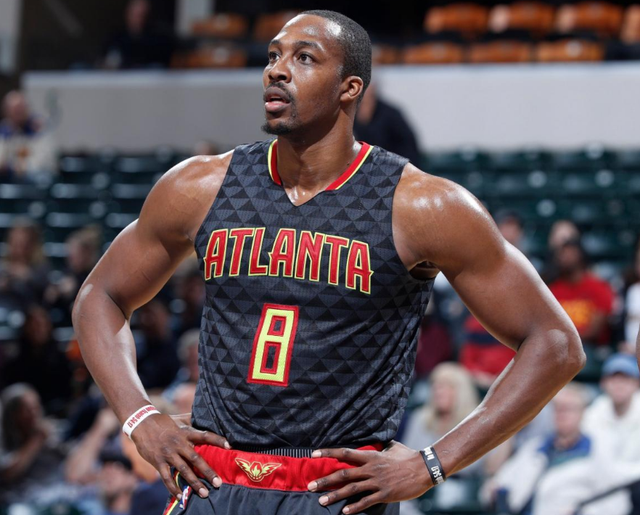 詹姆斯关键三分绝杀比赛（詹姆斯压哨三分终结比赛）