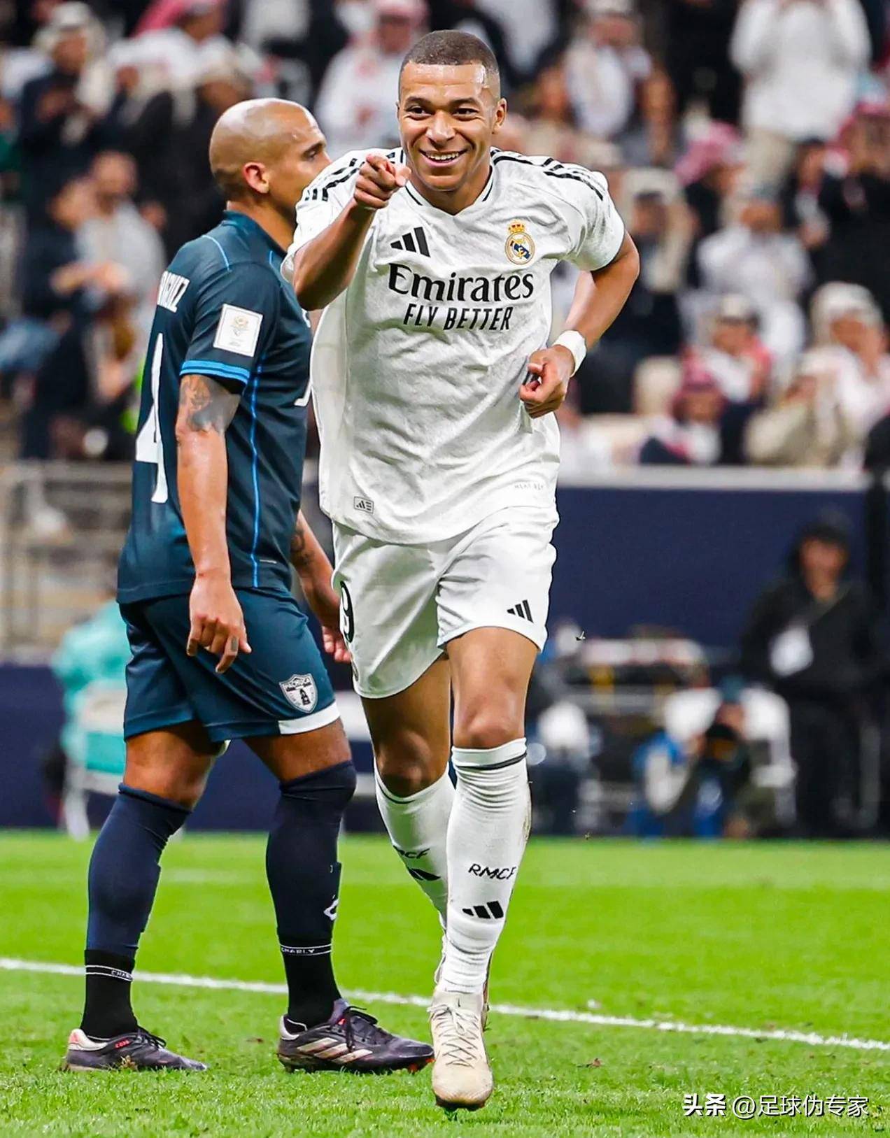 尽力了！内姆布哈德19中12空砍31分，西亚卡姆26分（虽尽全力，内姆布哈德19投12中轰31分仍未救主，西亚卡姆贡献26分）