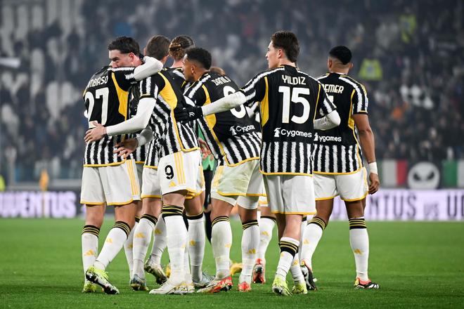 芝加哥公牛球员诺亚·埃森格因伤报销，NBA生涯受挫，发展联盟表现亮眼，未来仍有潜力。（公牛诺亚·埃森格因伤赛季报销：NBA受挫，发展联盟高光，前景仍被看好）