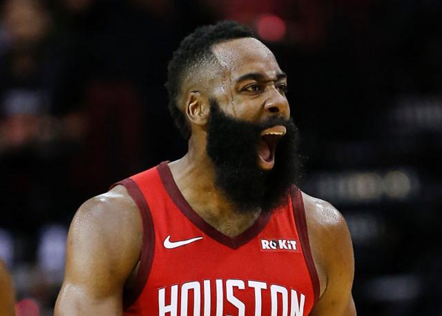 米体：家乡球队维亚雷焦深陷低迷，里皮对球员讲话鼓励他们（米体：维亚雷焦陷低谷，里皮向全队致辞鼓劲）