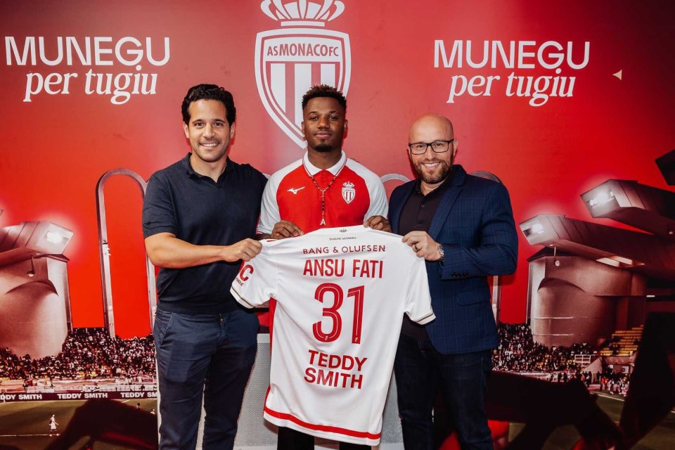 切尔西开放入场体验，可穿球鞋在斯坦福桥罚点球，价格175欧（切尔西上线球迷入场体验：可穿球鞋在斯坦福桥主罚点球，售价175欧元）